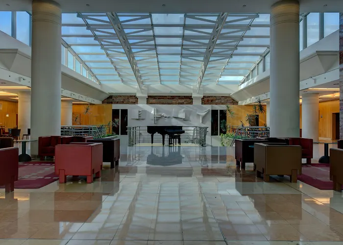 Vip Executive Entrecampos & Conference Hotel 4*