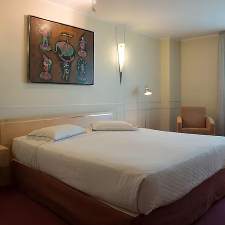 Vip Executive Entrecampos & Conference 4*