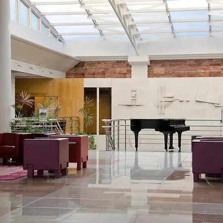 Szálloda Vip Executive Entrecampos & Conference 4*