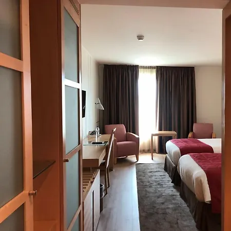 Vip Executive Entrecampos & Conference 4*