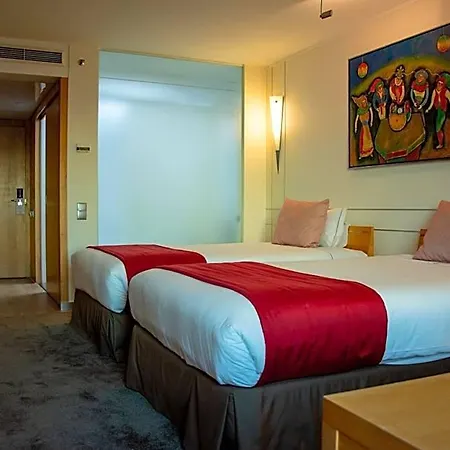 Vip Executive Entrecampos & Conference מלון 4*