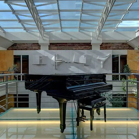 מלון Vip Executive Entrecampos & Conference 4*