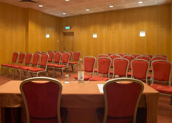 Szálloda Vip Executive Entrecampos & Conference