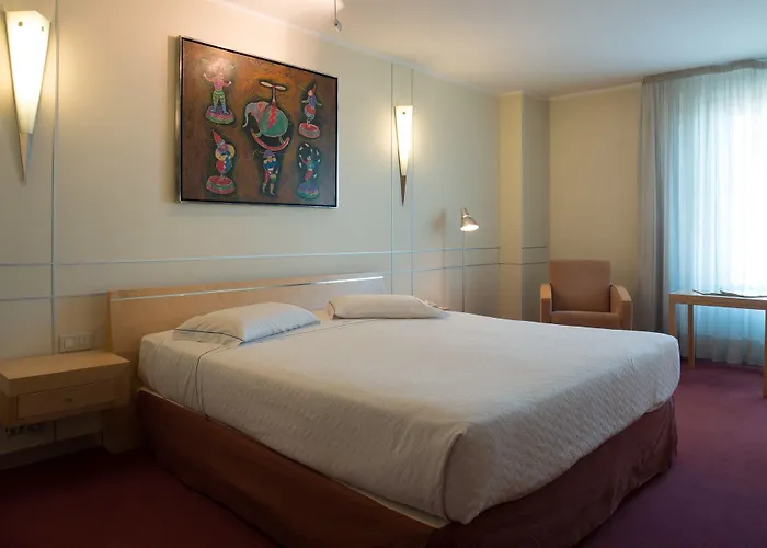 Vip Executive Entrecampos & Conference 4*