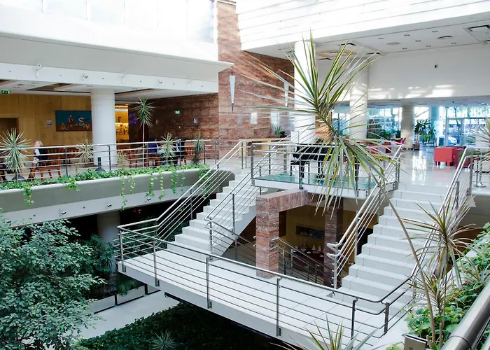 Vip Executive Entrecampos & Conference Hotel 4*