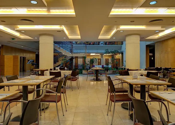 Vip Executive Entrecampos & Conference Hotel 4*