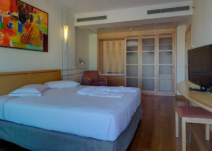 Vip Executive Entrecampos & Conference 4*